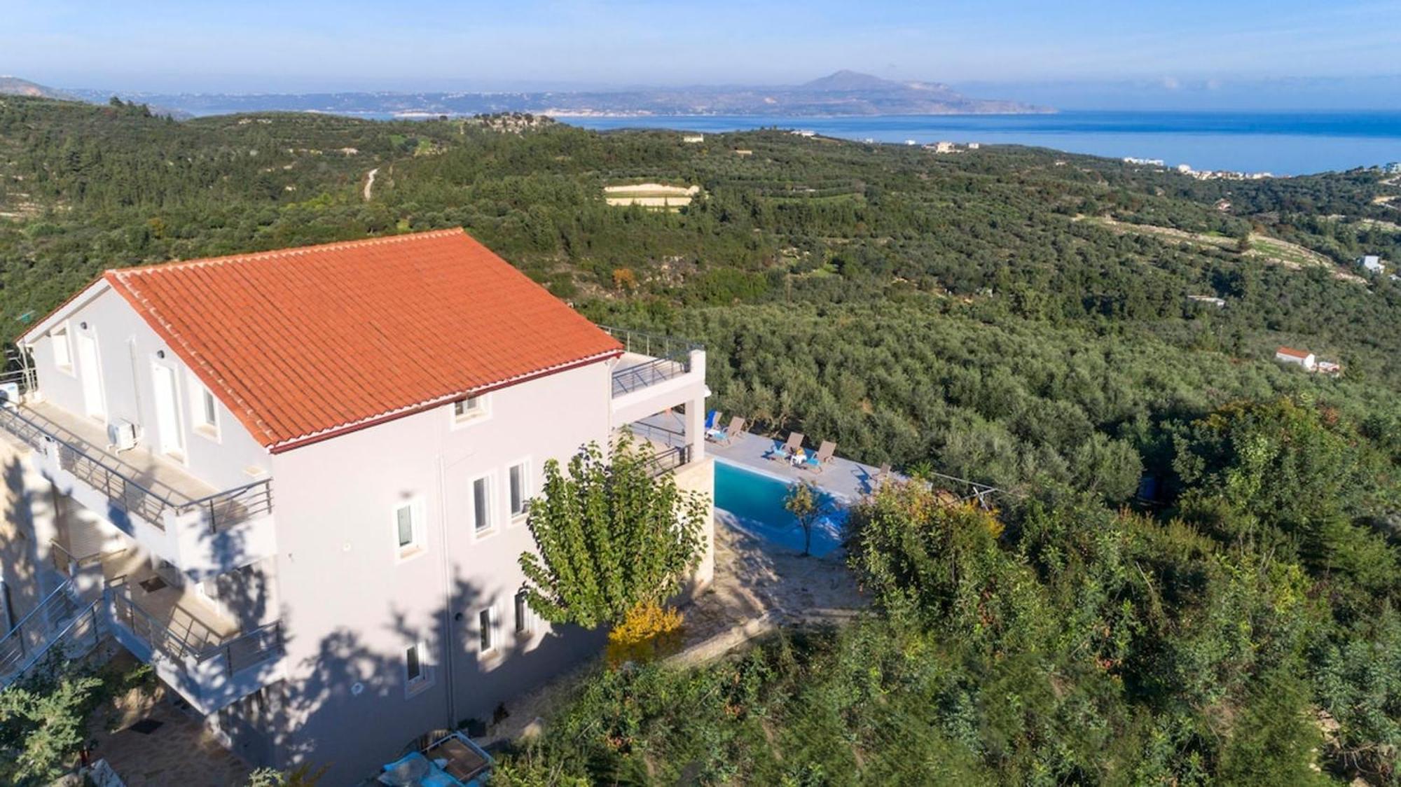 Villa Konstantinos Hilltop Vineyard Escape 阿尔米里达 外观 照片