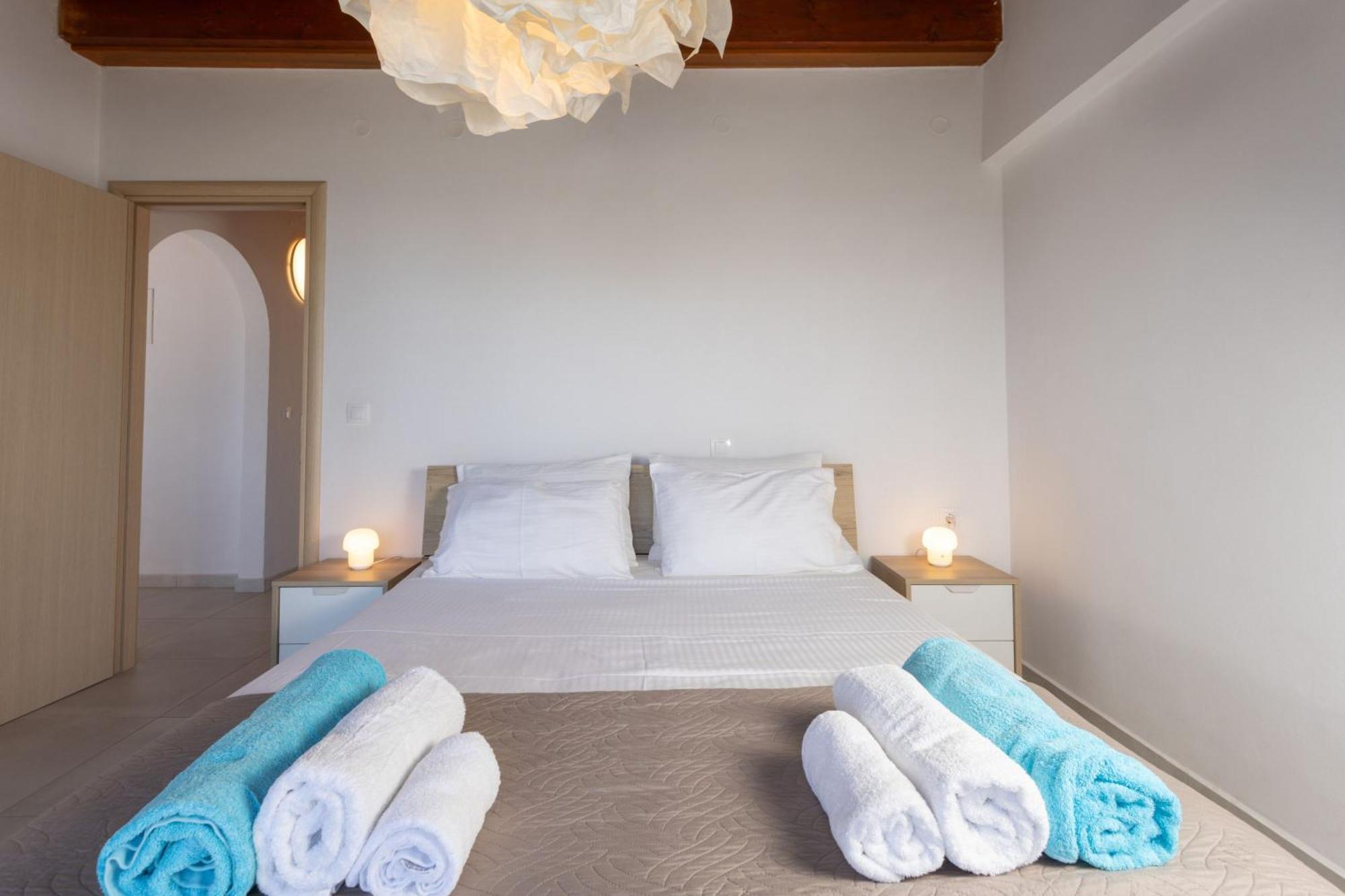 Villa Konstantinos Hilltop Vineyard Escape 阿尔米里达 外观 照片