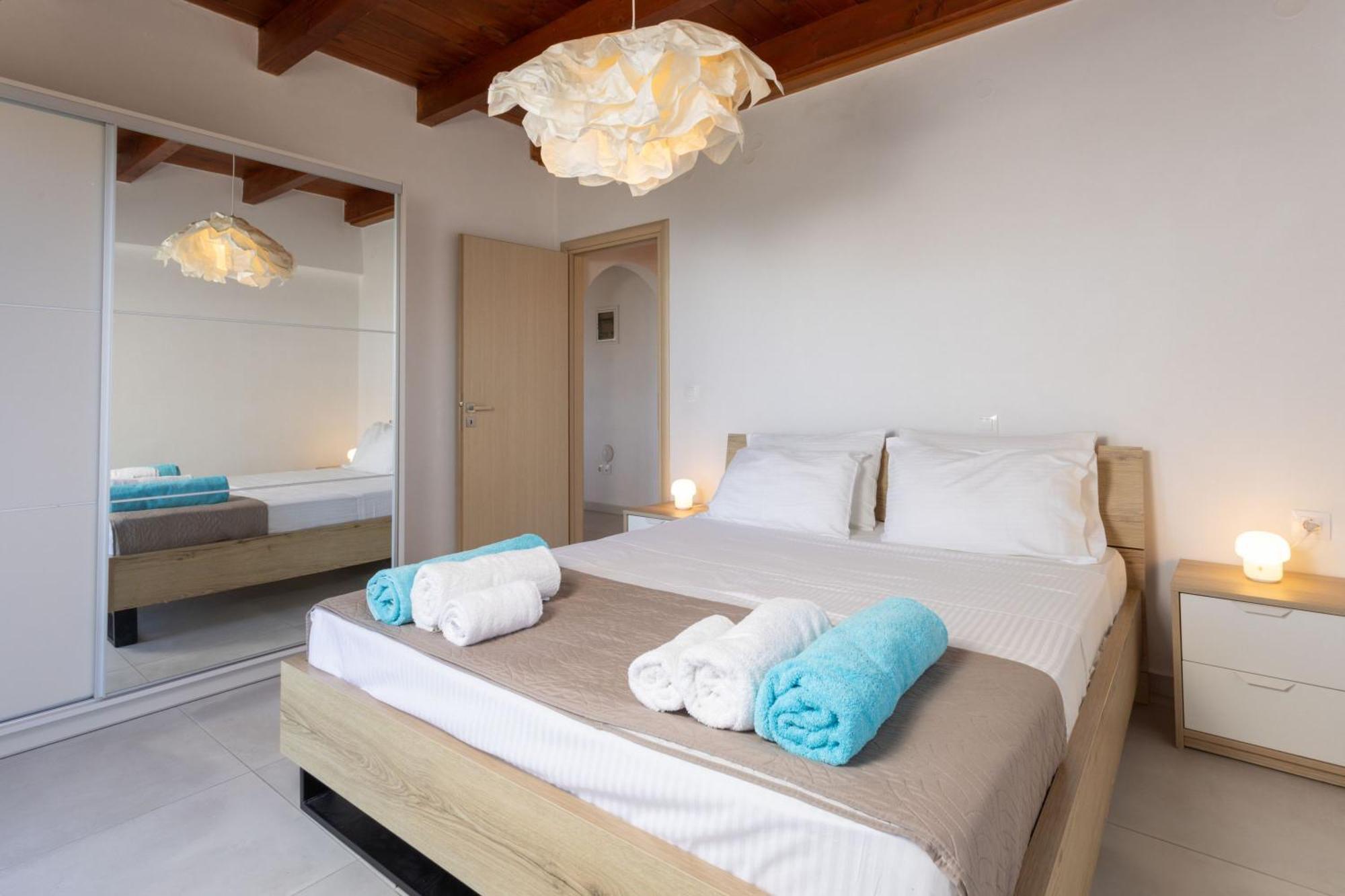 Villa Konstantinos Hilltop Vineyard Escape 阿尔米里达 外观 照片